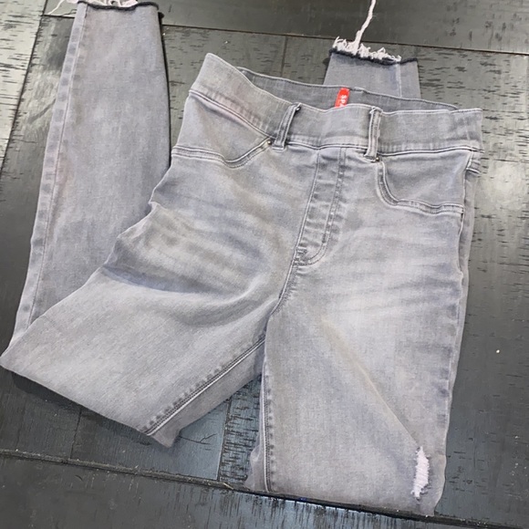 Spanx Gray Skinny Jeans Distressed Ripped Raw Hem Small - Picture 6 of 10